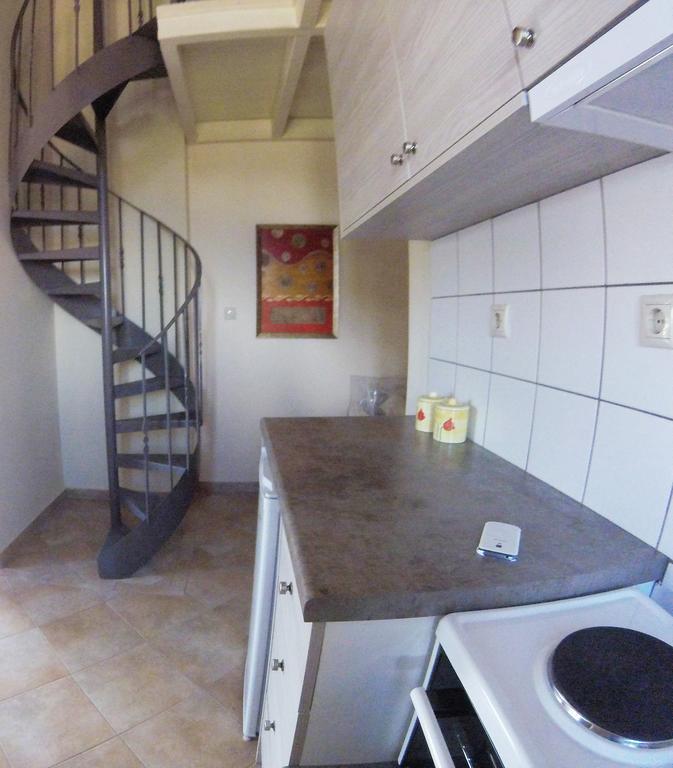 Arapakis Apartment Aegina Exterior foto